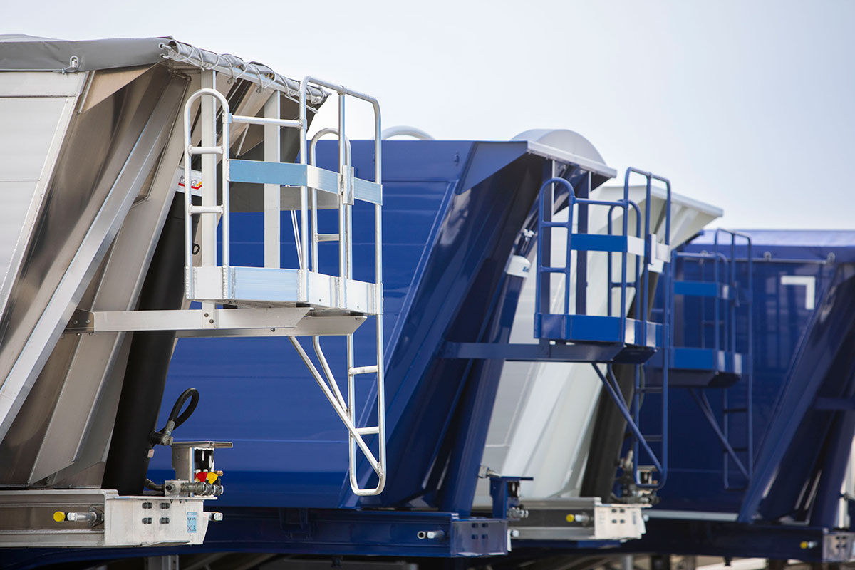 Semirremolques para transporte graneles y paletizados
